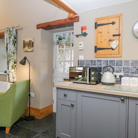 Thimble Cottage Ълвърстън Екстериор снимка